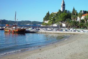 Lopud_port_03