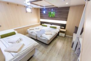 bemextours-yacht-infinity-12