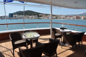 croatie-caïque premium-bemextours-president-salon-exterieur