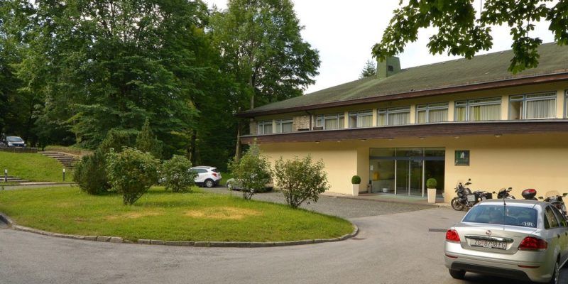 Hôtel Plitvice 2* - vue extérieure